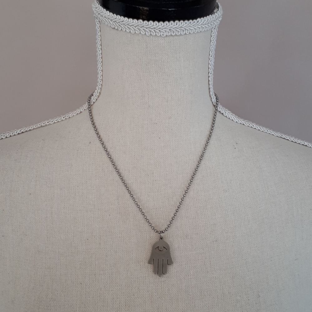 Hamsa hand necklace